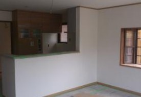 三重県　菰野町Ｕ様邸　ＬＤＫクロス工事完了しました