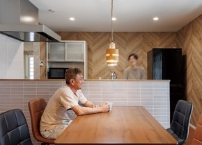 長年過ごしてきた家を思い切って建替えました。