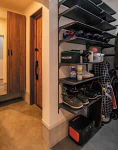 O様邸 玄関 土間収納 リノベーション 写真